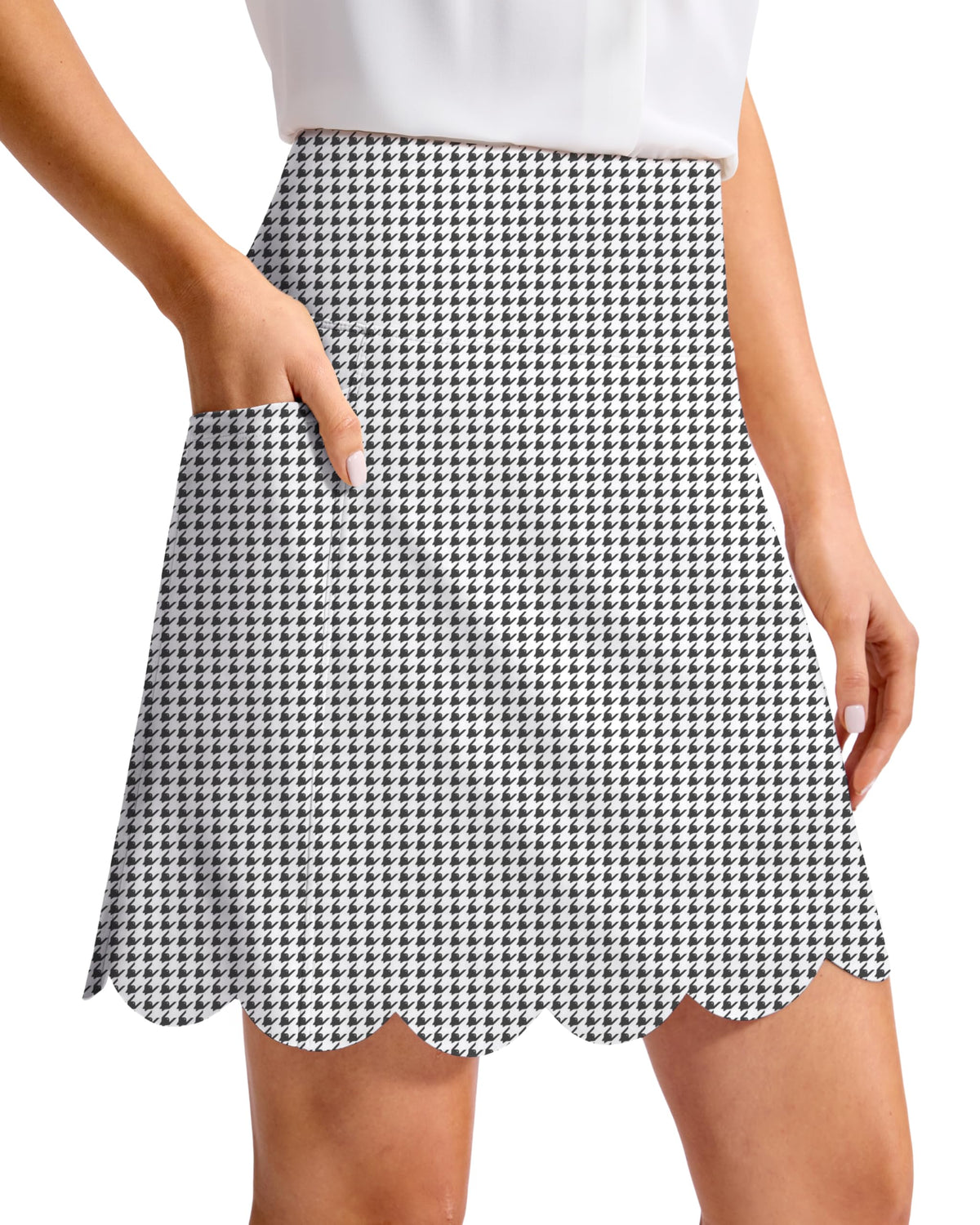 Viodia 18" Skorts for Woman with Scalloped Hem